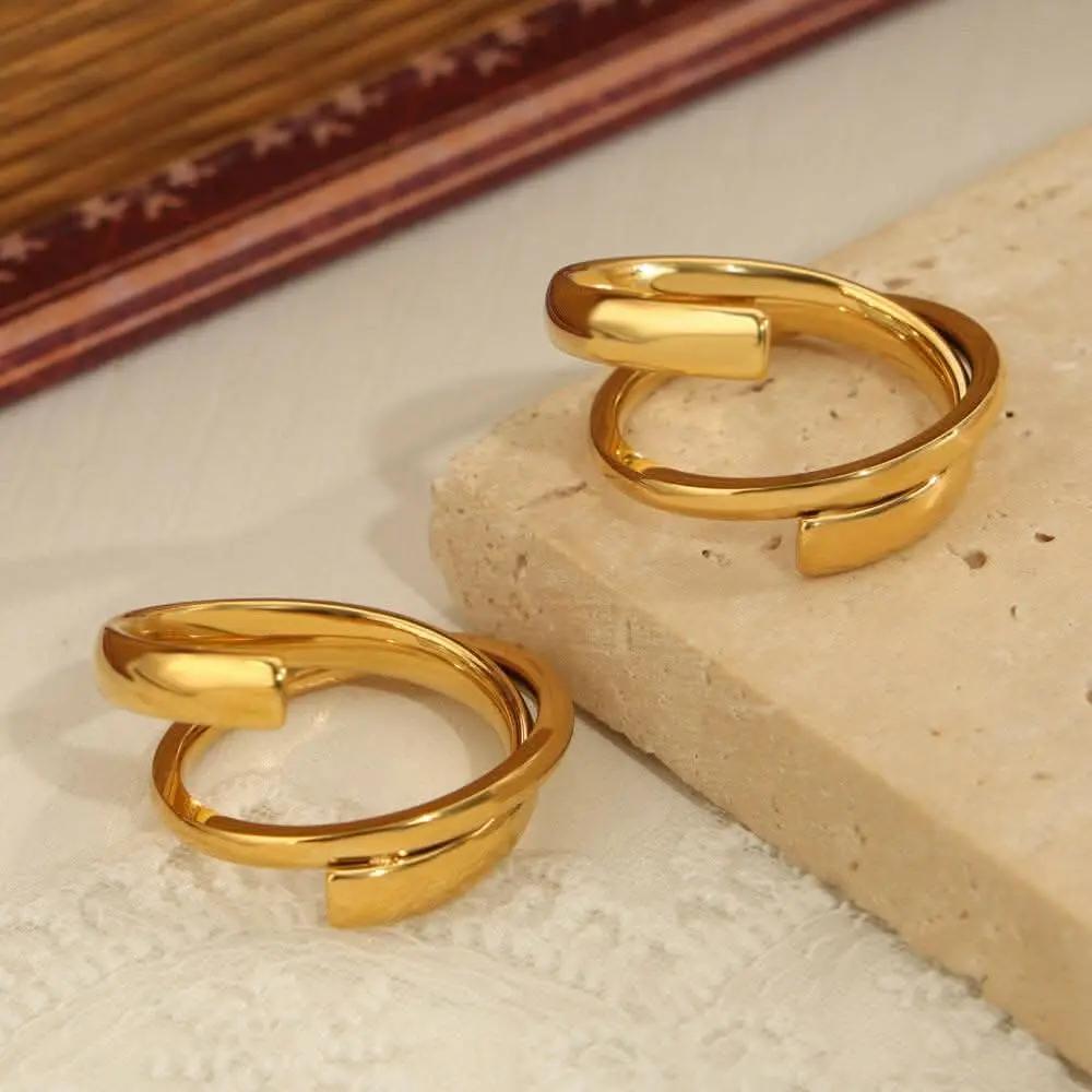 Gold-plated titanium steel ring - Love Salve